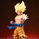 Super Saiyan Son Goku Figure "The Legendary Super Saiyan" Gigantic Series - Dragon Ball Z - Authentic Japanese Bandai Namco Figure 